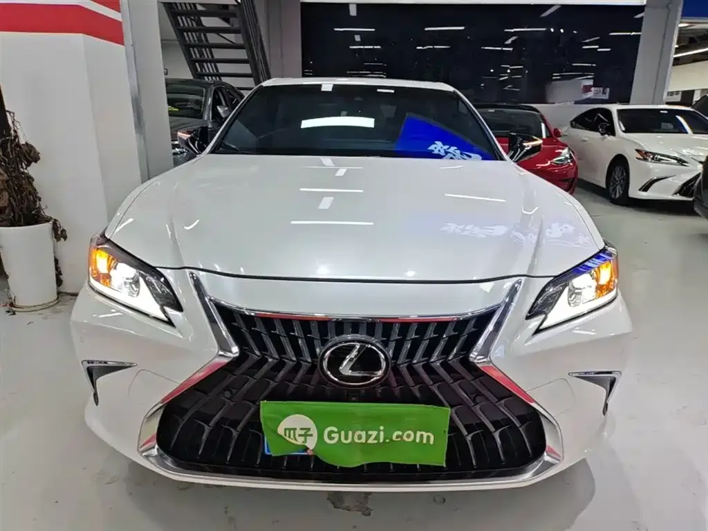 Lexus ES 2024 из CN, фото 5