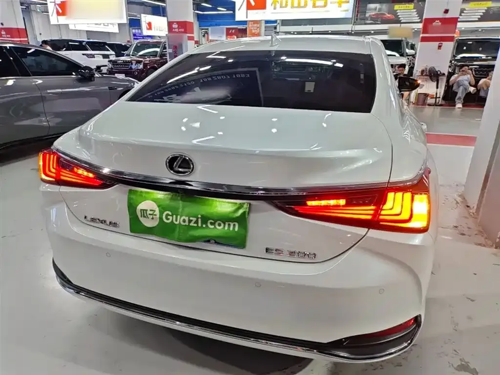Lexus ES 2024 из CN, фото 7