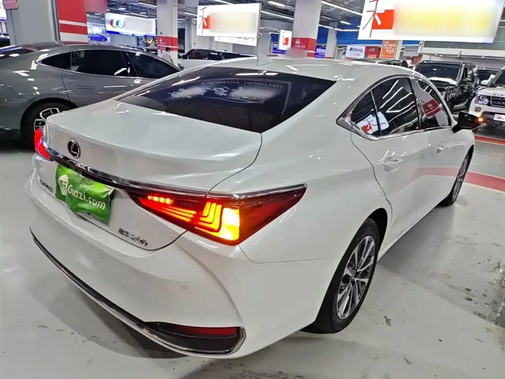Lexus ES 2024 из CN, фото 10