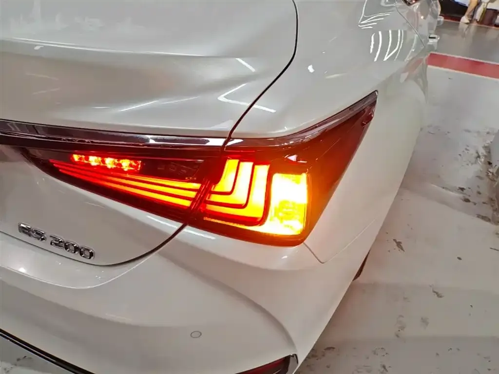 Lexus ES 2024 из CN, фото 8