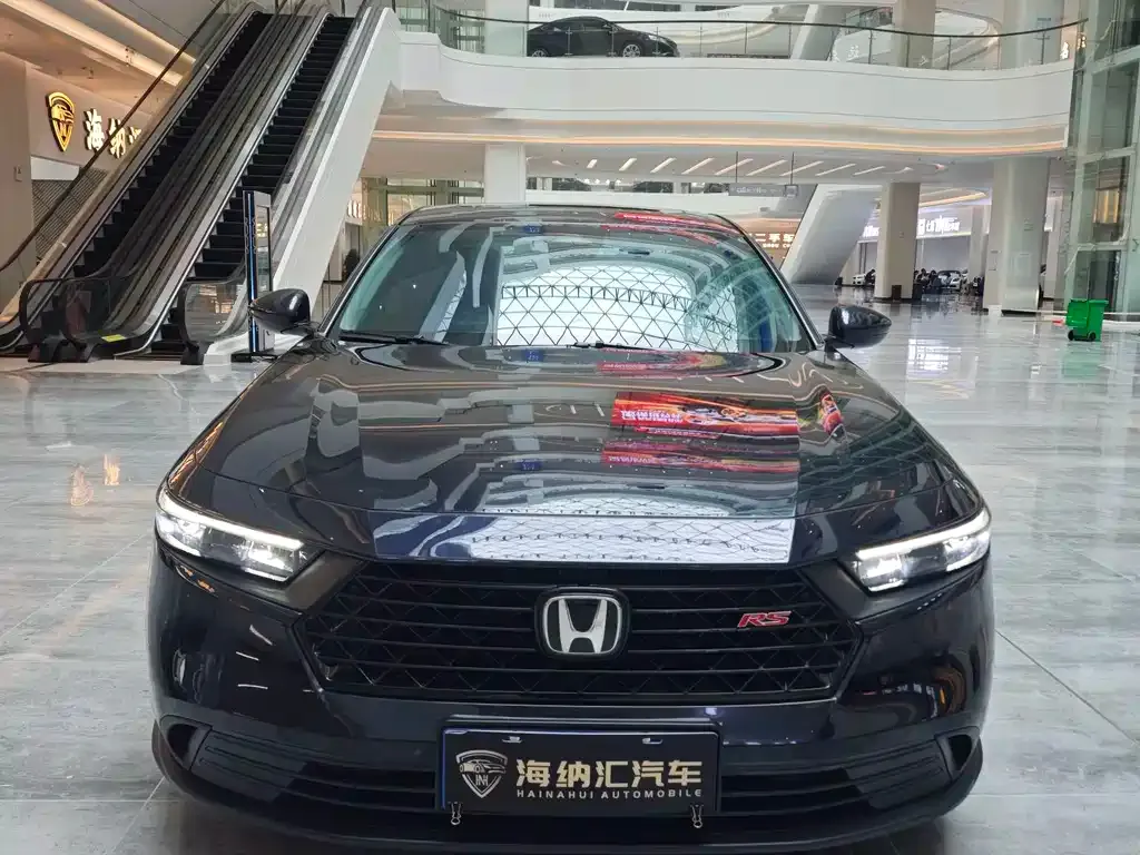 Honda Accord — фото 9