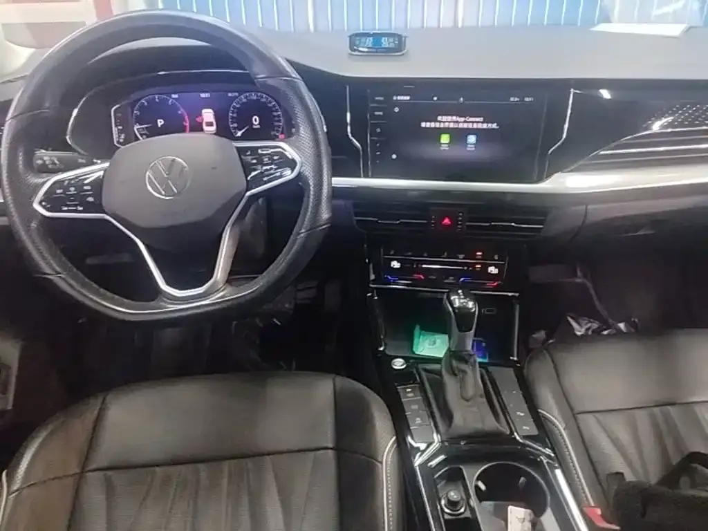 Volkswagen Passat — фото 8