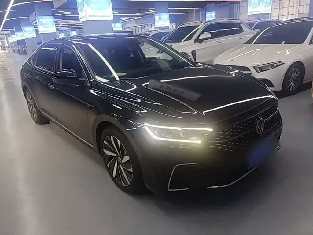 Volkswagen Passat — фото 3