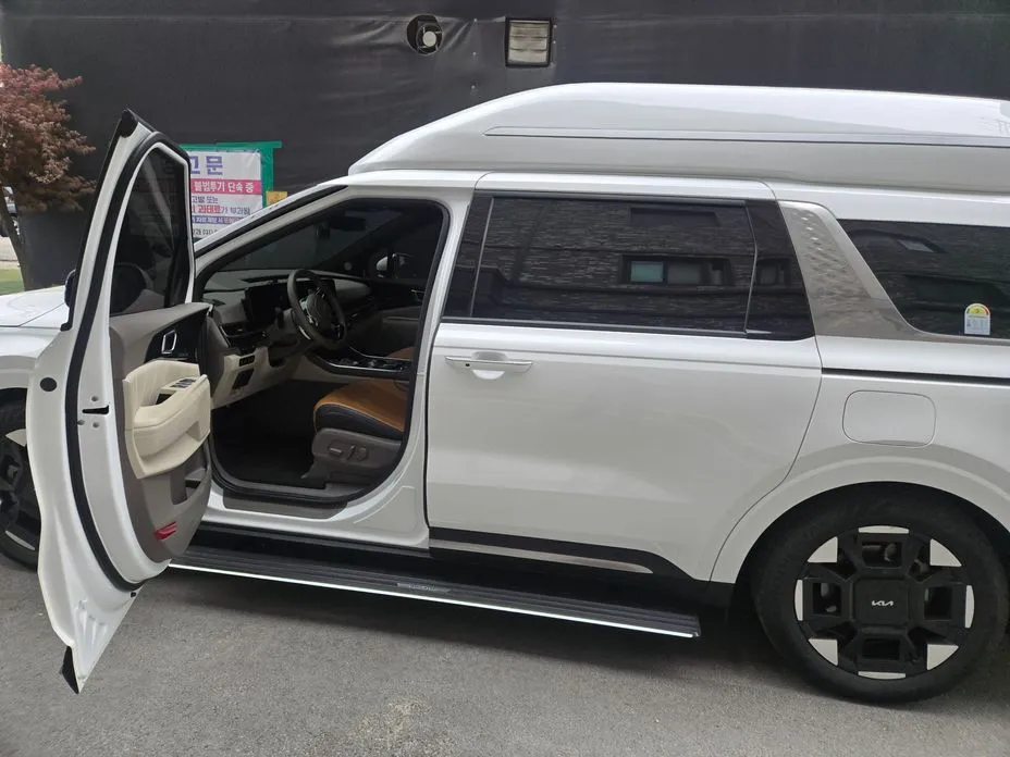 Kia Carnival — фото 10