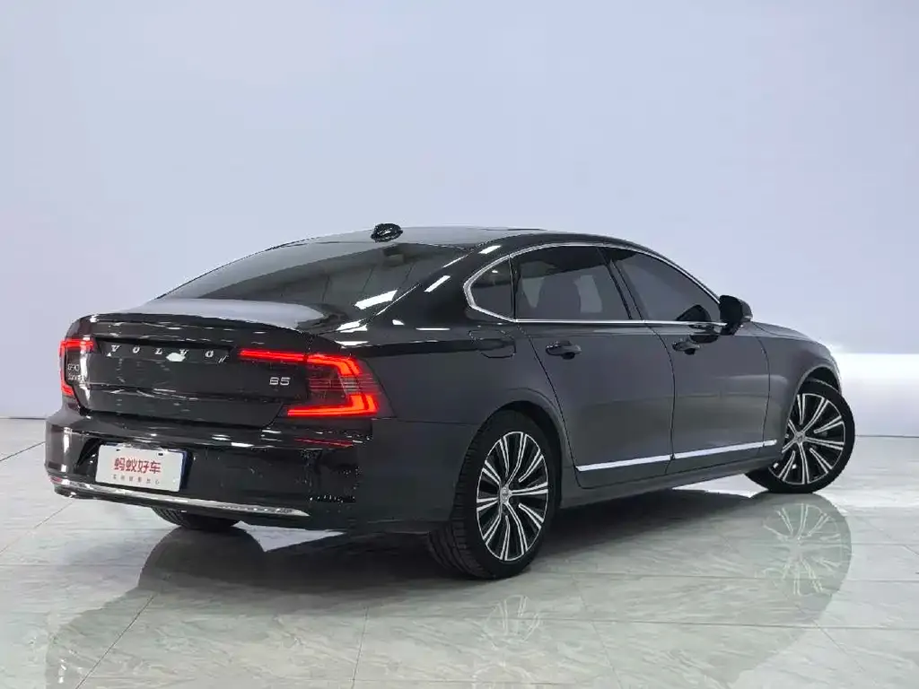 Volvo S90 — фото 2