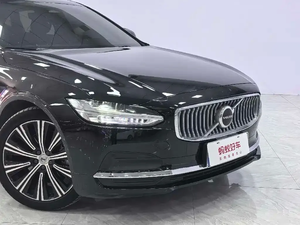 Volvo S90 — фото 4