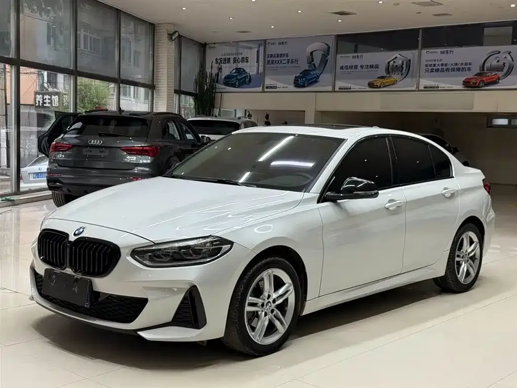 BMW 1 Series — фото 1