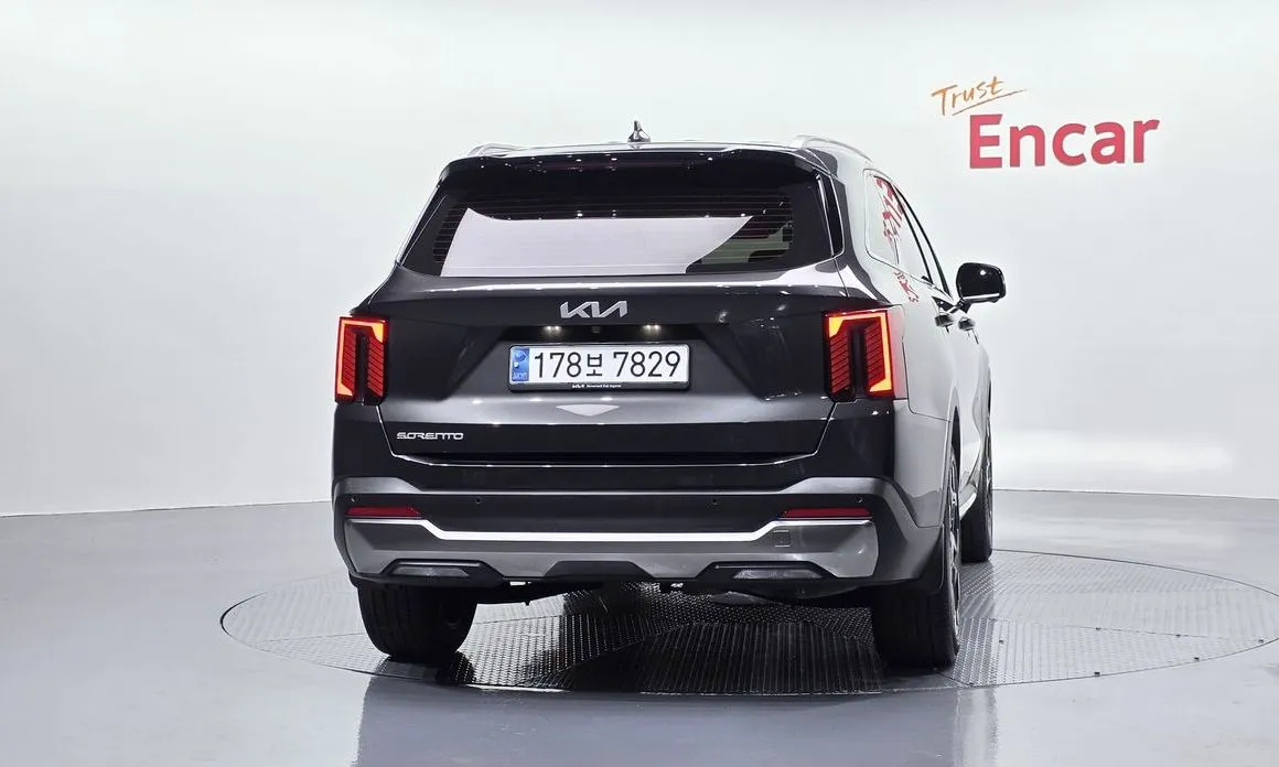 Kia Sorento — фото 2