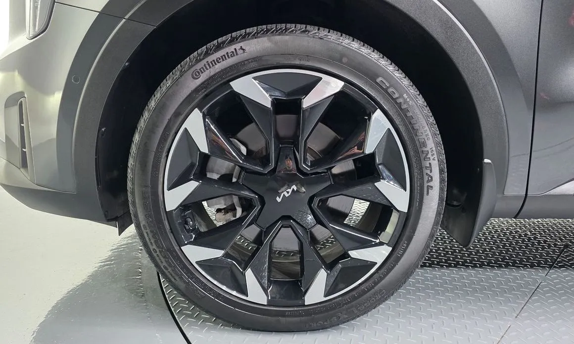 Kia Sorento — фото 9