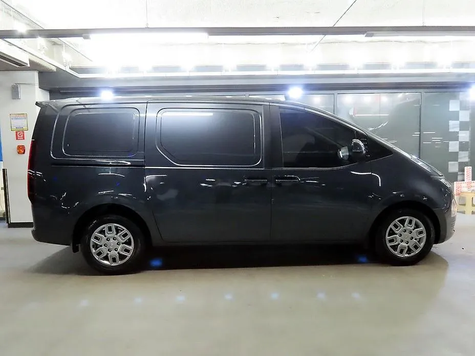 Hyundai Staria 2024 из KR, фото 3