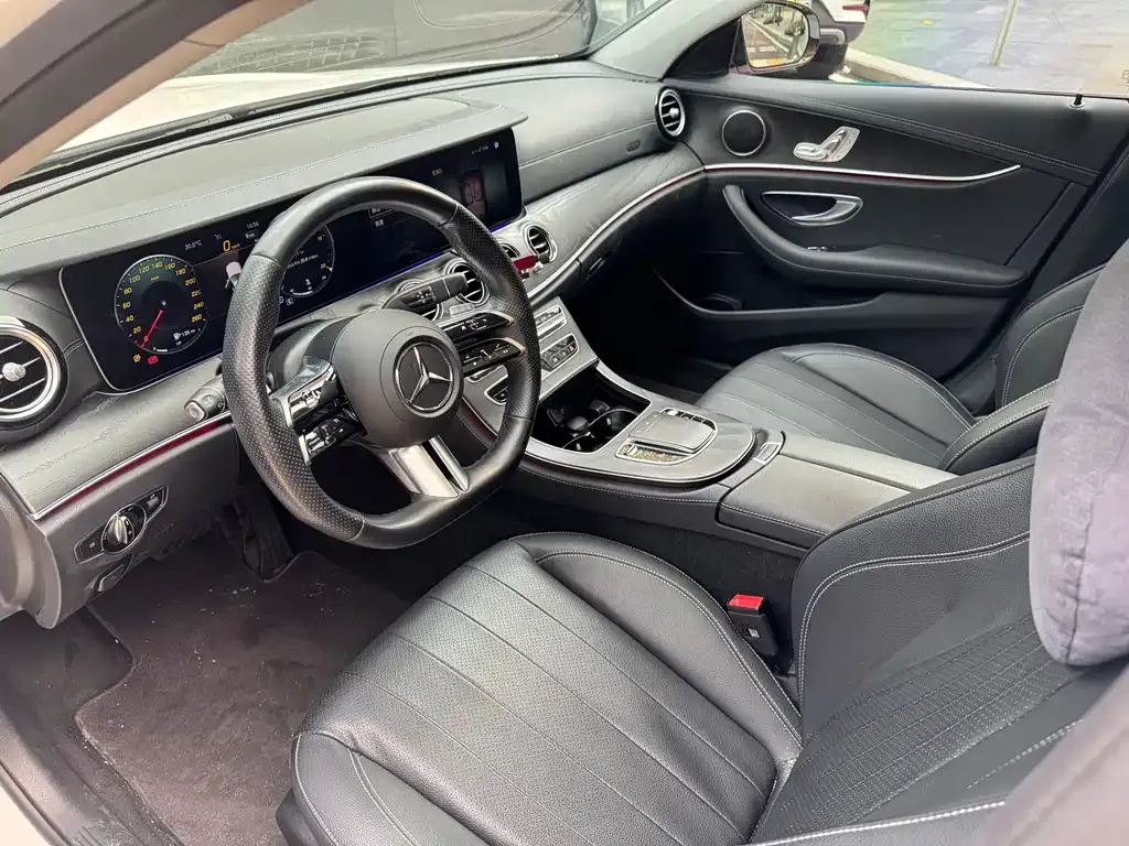 Mercedes-Benz E-Class (Import) — фото 2