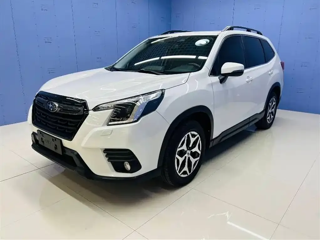 Subaru Forester — фото 1