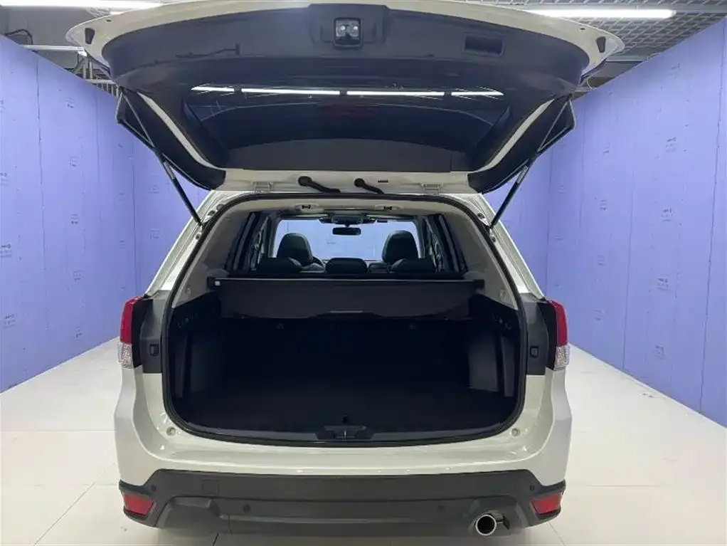 Subaru Forester — фото 5
