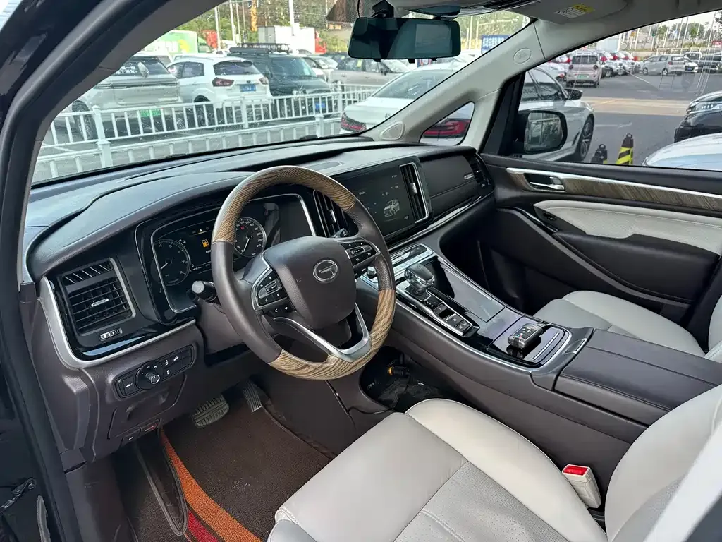 GAC Motor Trumpchi M8 — фото 4
