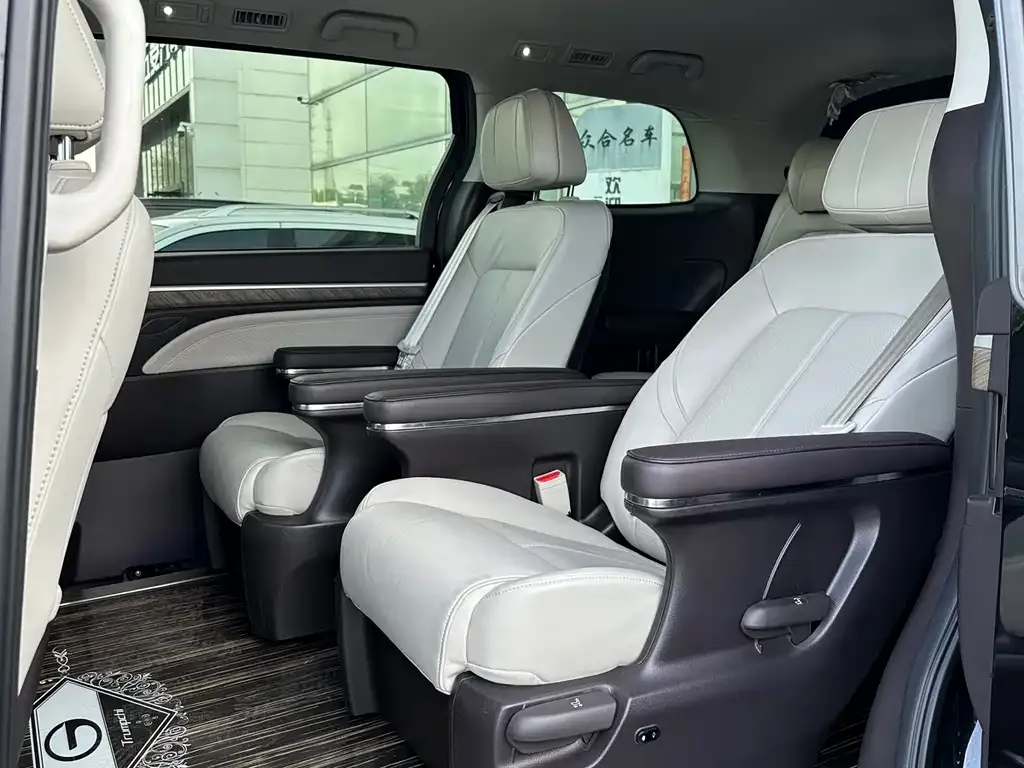 GAC Motor Trumpchi M8 — фото 7