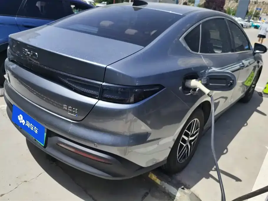 BYD Seal 05 DM-i — фото 10