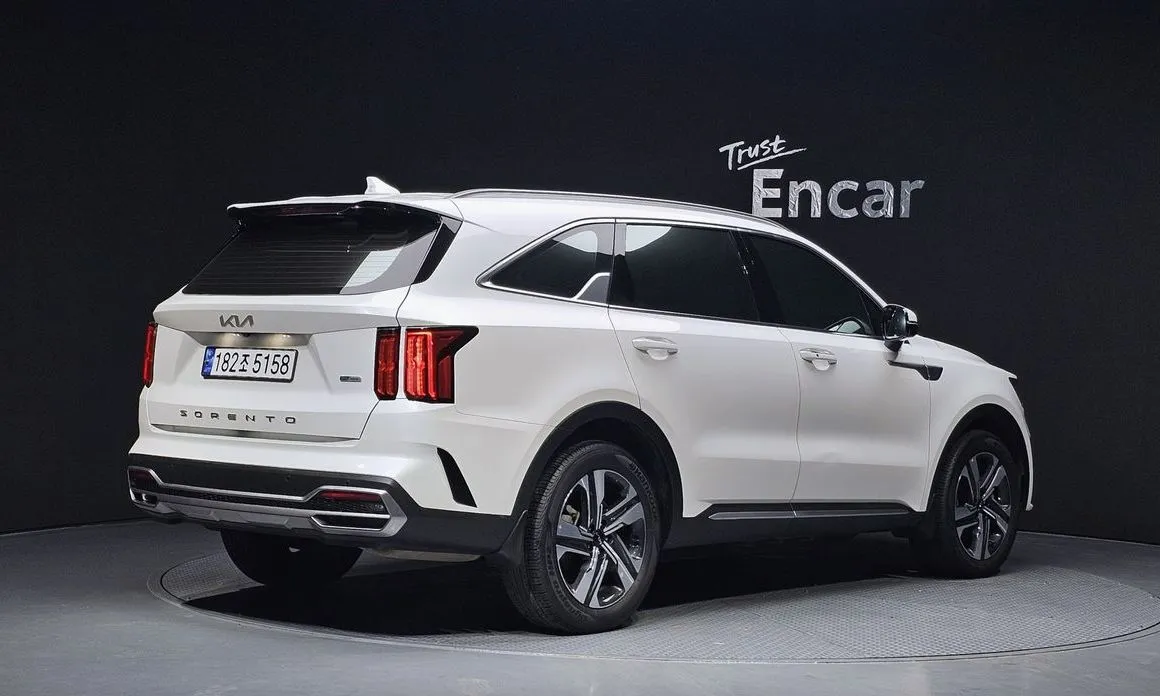Kia Sorento — фото 5