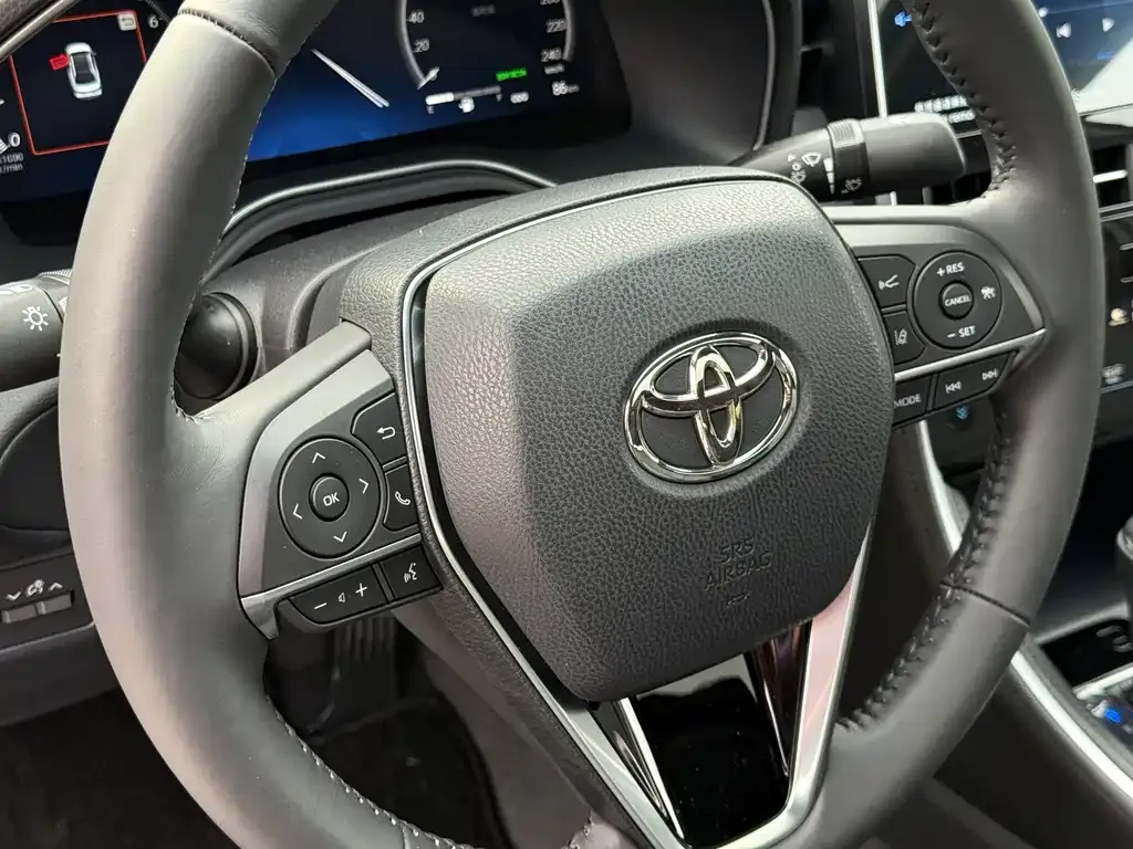 Toyota Avalon — фото 10