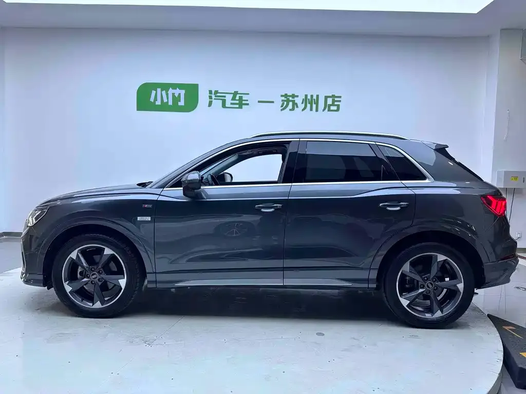 Audi Q3 — фото 9