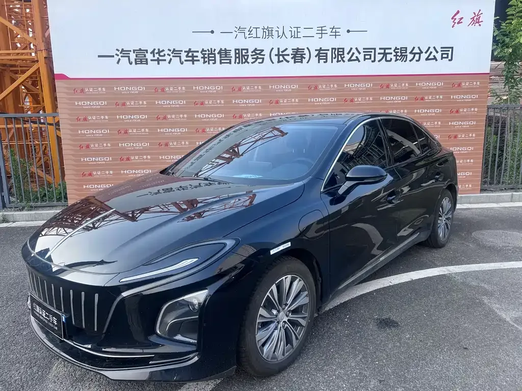 Hongqi E-QM5 — фото 1