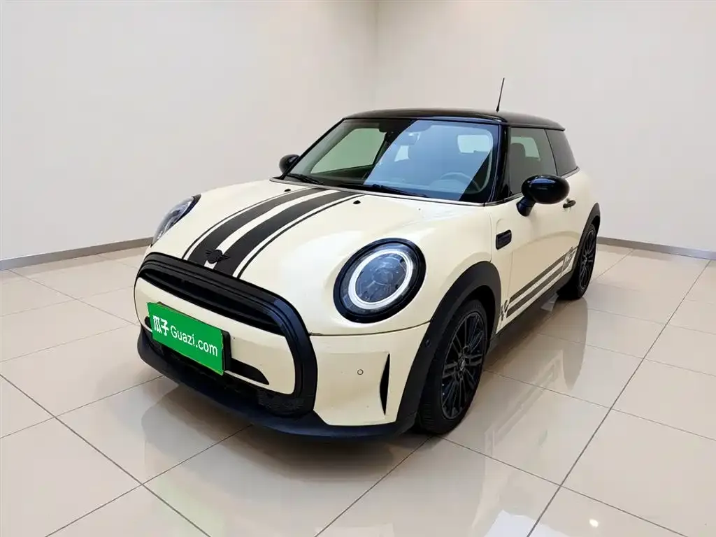 MINI Cooper (3-door) — фото 1