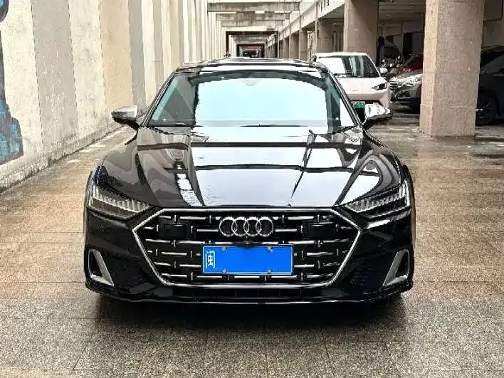 Audi A7L — фото 9