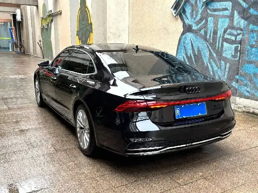 Audi A7L — фото 6