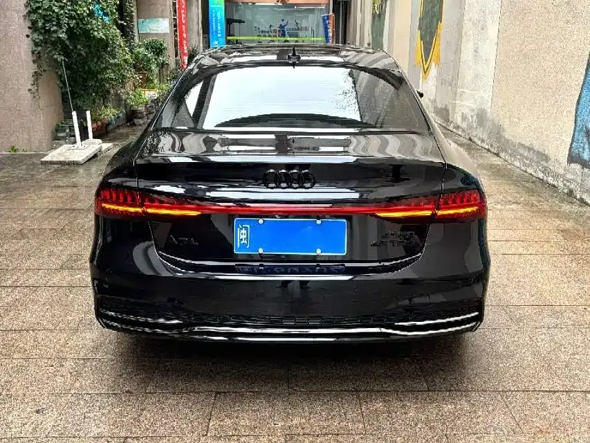 Audi A7L — фото 8