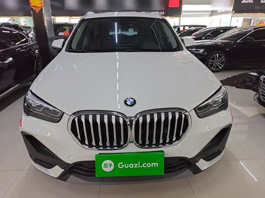 BMW X1 — фото 10