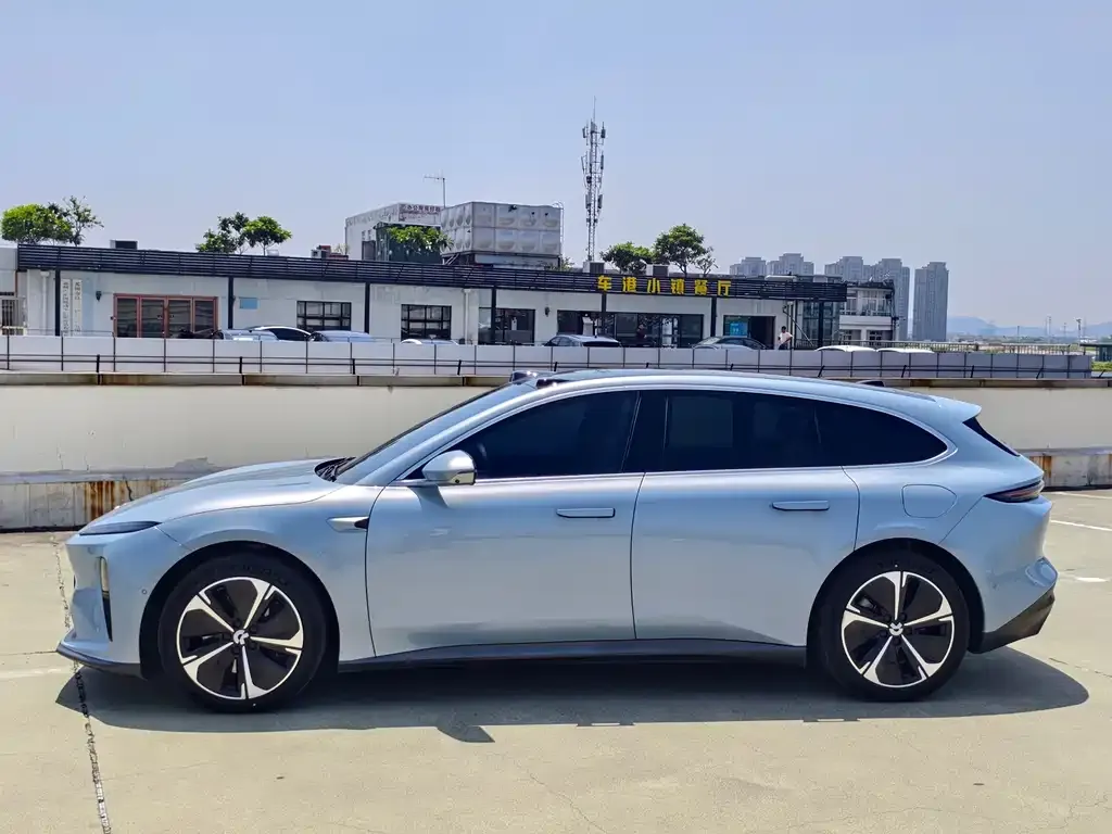 NIO ET5T 2024 из CN, фото 9