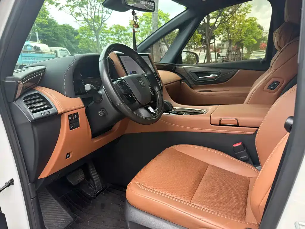 Toyota Vellfire — фото 7