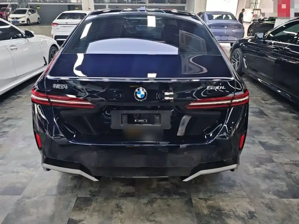 BMW 5 Series — фото 10
