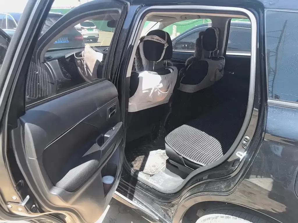 Mitsubishi Outlander 2022 из CN, фото 7
