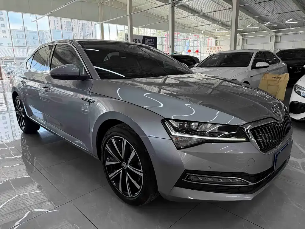 Skoda Superb 2022 из CN, фото 4