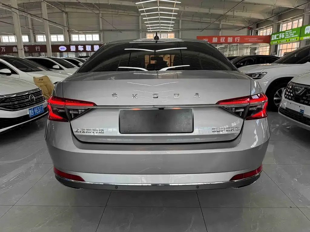 Skoda Superb 2022 из CN, фото 7