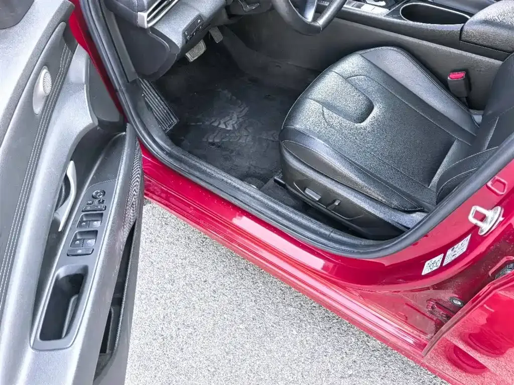 Hyundai Elantra 2022 из CN, фото 5