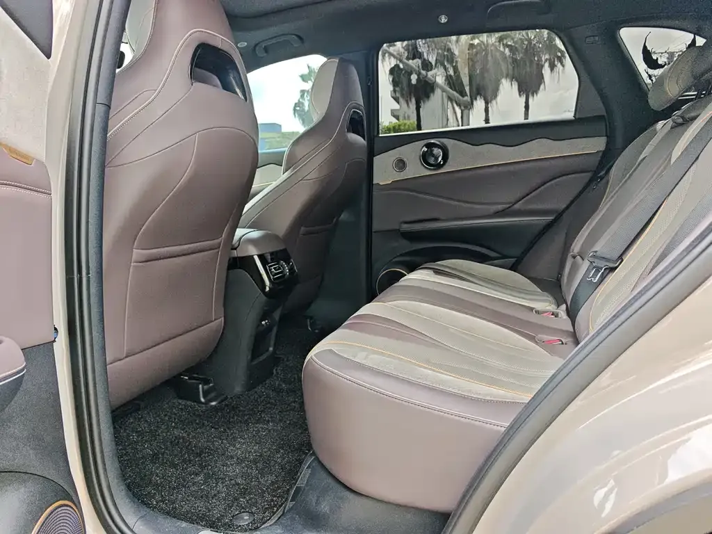 BYD Frigate 07 2023 из CN, фото 4