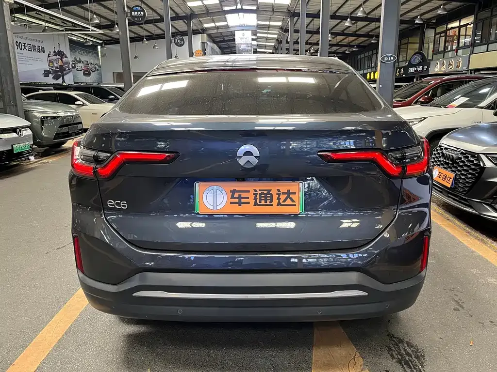 NIO EC6 — фото 10