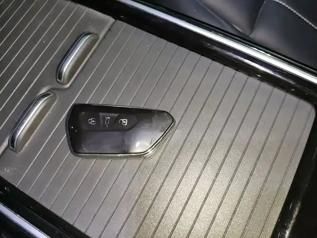Volkswagen ID.4 X 2023 из CN, фото 3