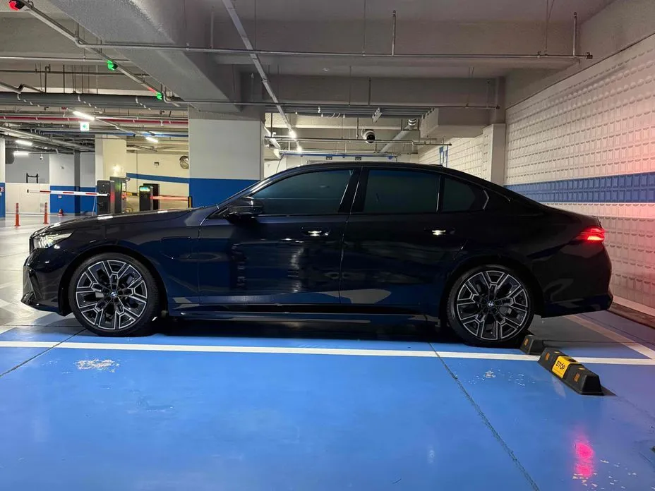 BMW 5-Series 2026 из KR, фото 8