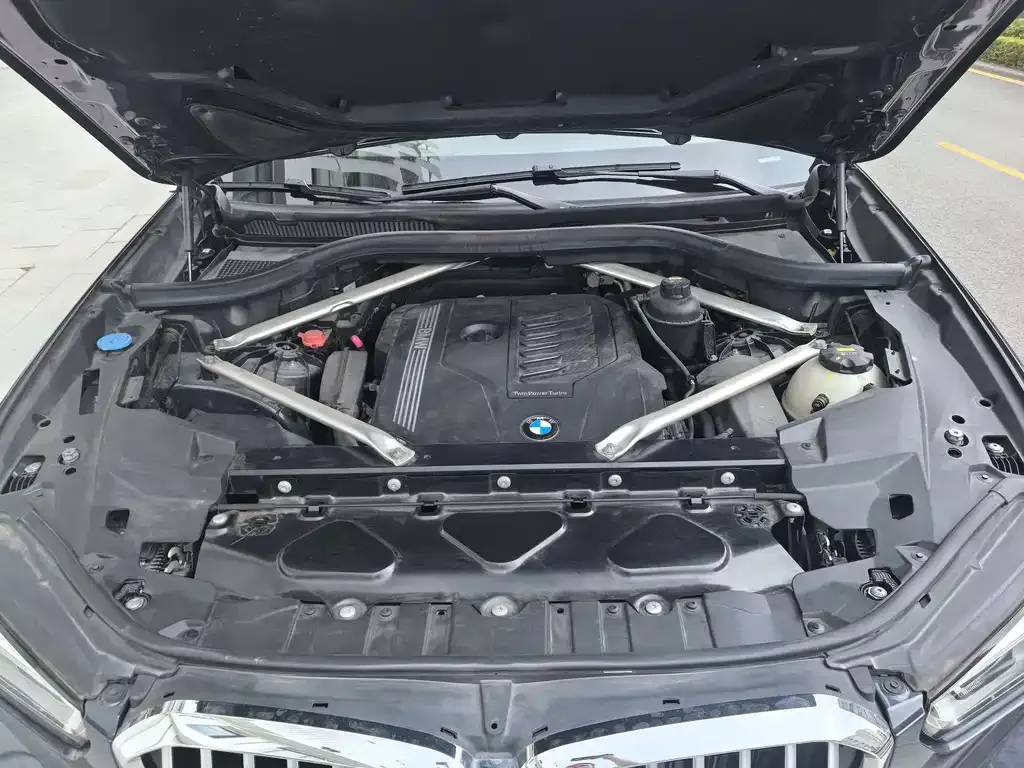 BMW X5 (Import) — фото 3