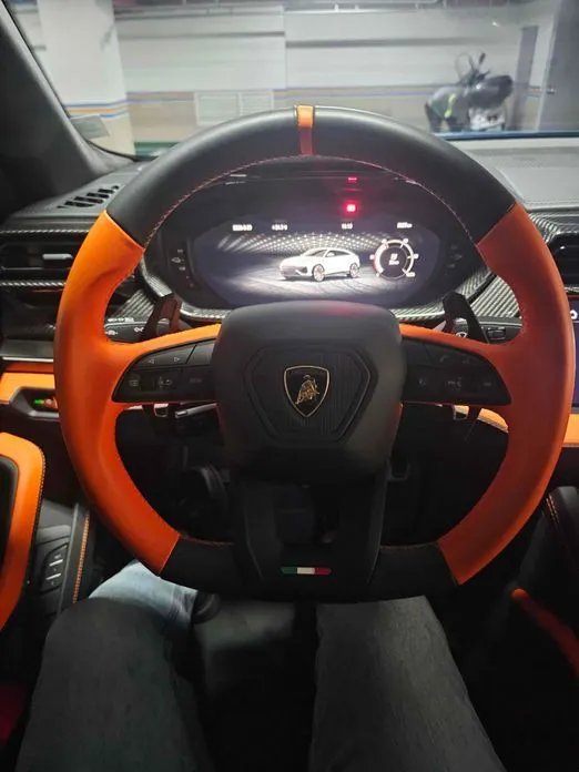 Lamborghini Urus 2025 из KR, фото 2
