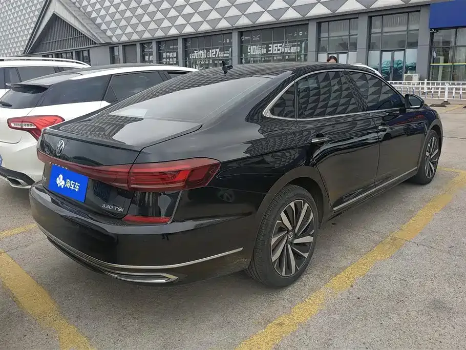 Volkswagen Passat — фото 9