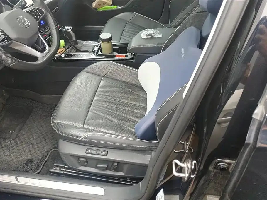 Volkswagen Passat — фото 8