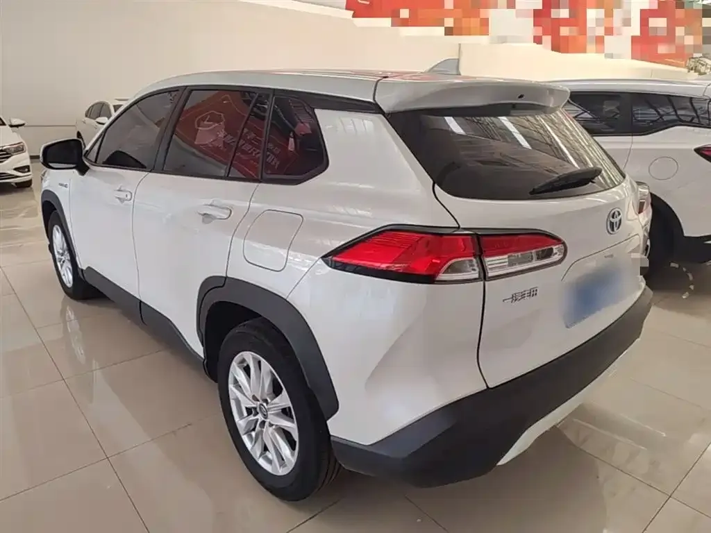 Toyota Corolla Cross — фото 3