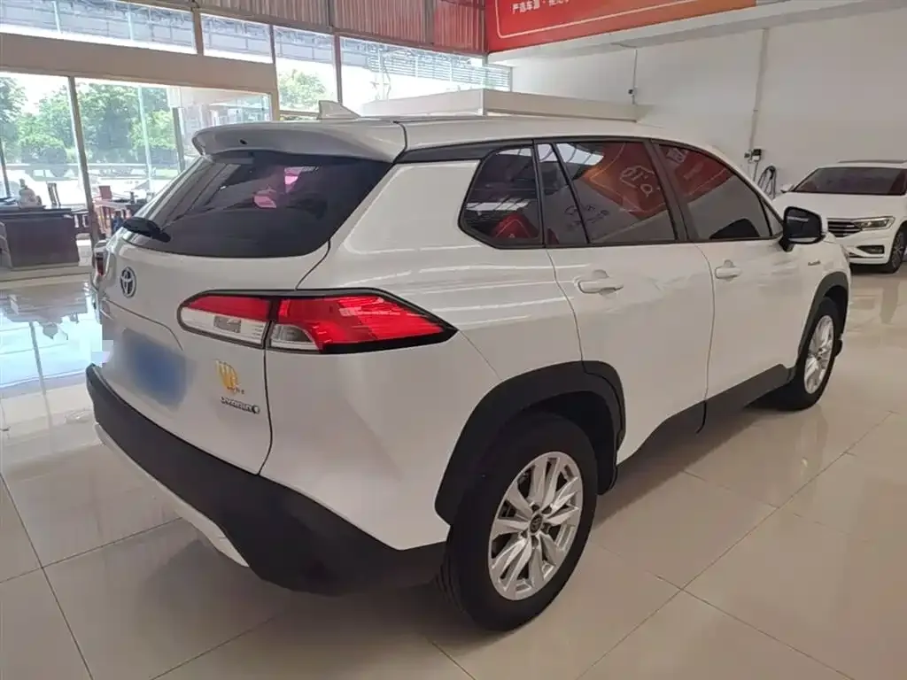 Toyota Corolla Cross — фото 4
