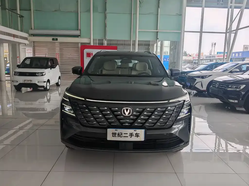 Changan CS75PLUS — фото 3