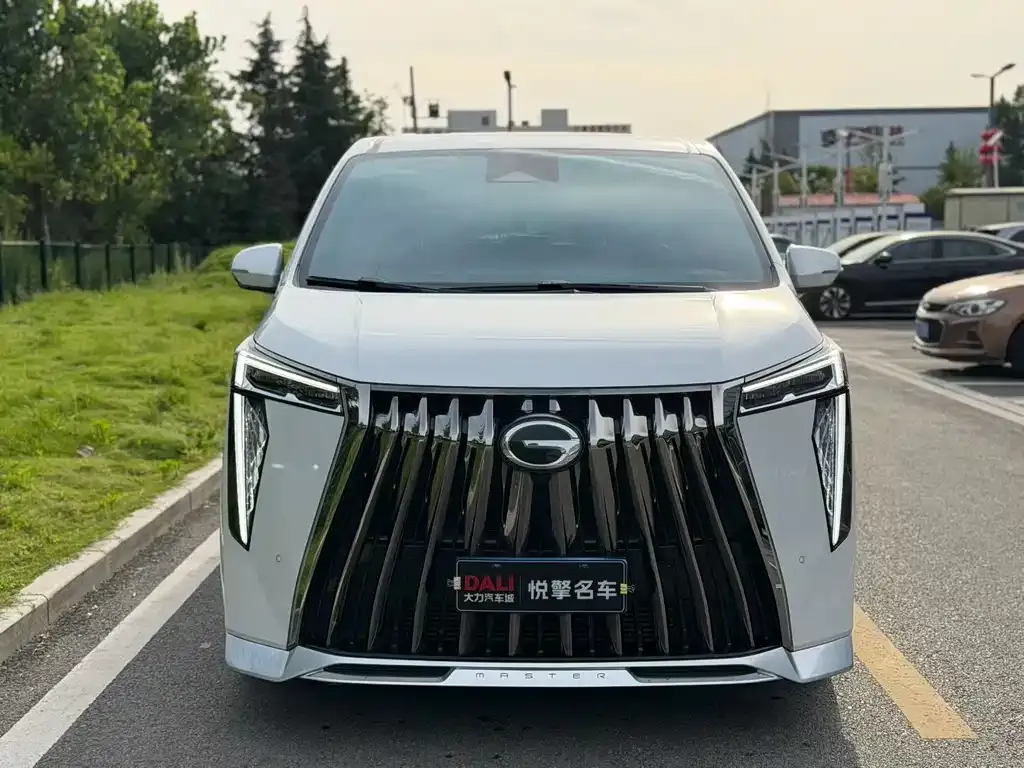 GAC Motor Trumpchi M8 — фото 5