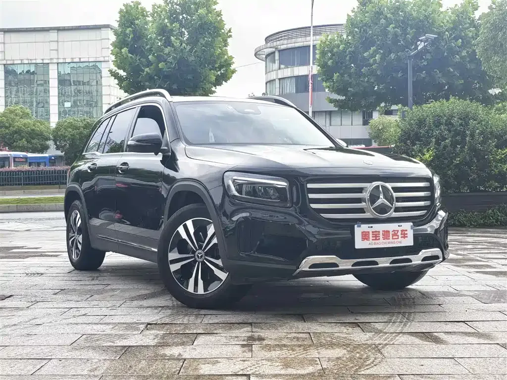 Mercedes-Benz GLB — фото 10