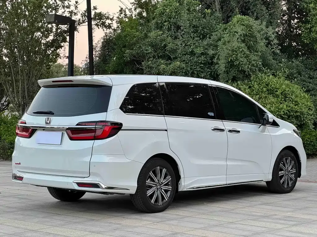 Honda Odyssey 2024 из CN, фото 8